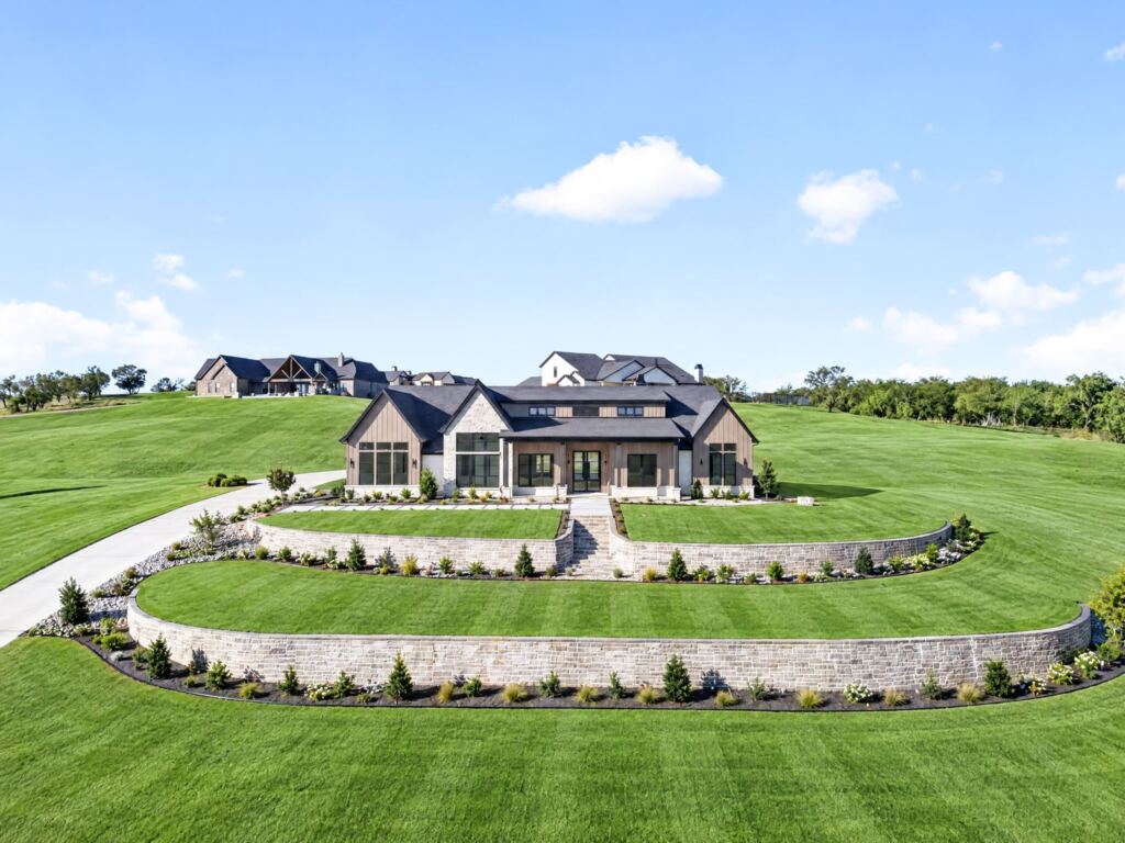 111 Gibson Bend