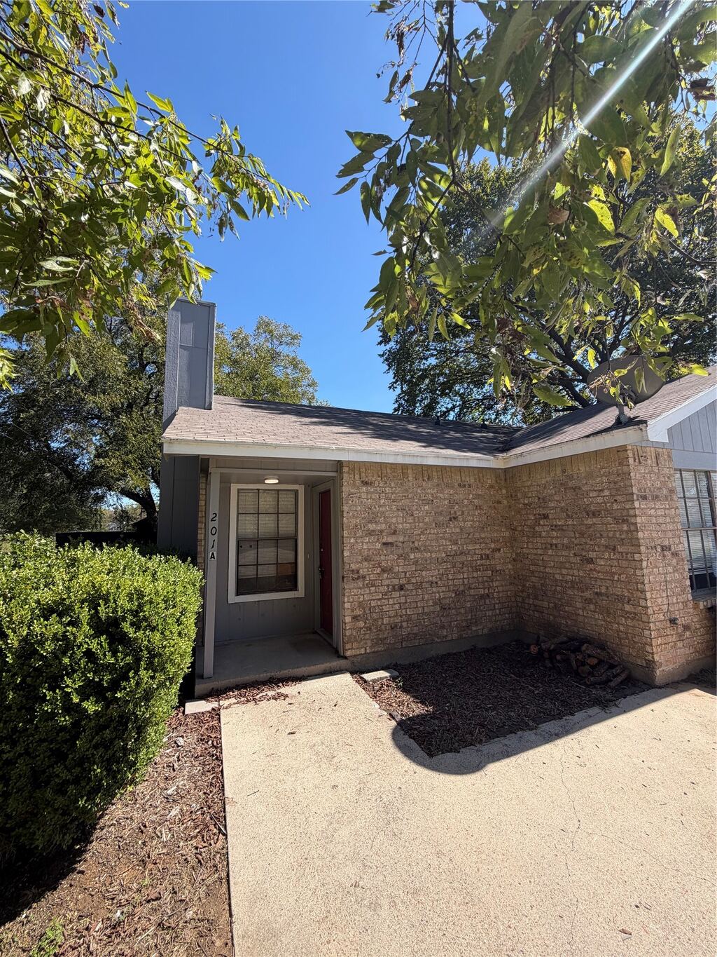 201 S Kenney Street A, Kennedale, TX 76060 — photo 1