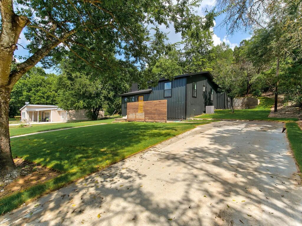 9005 Lakeside Drive, Rio Vista, TX 76093 — photo 1