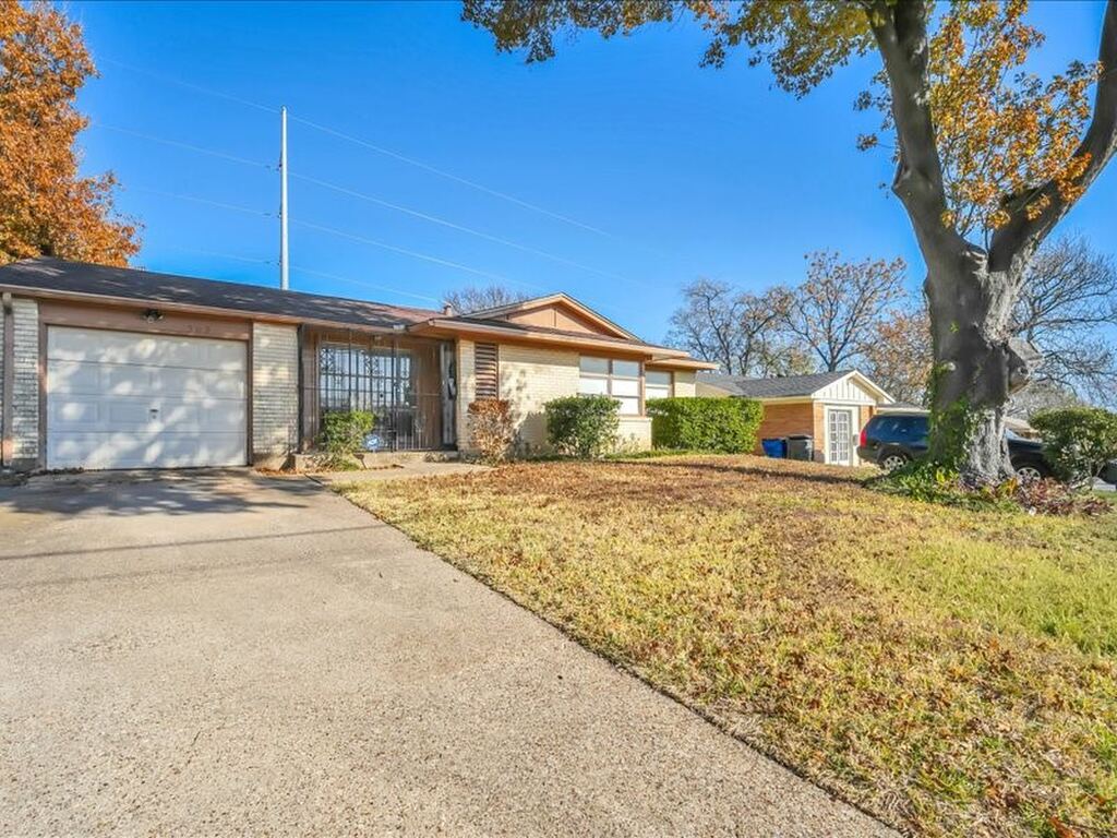 509 Bluewood Drive, Dallas, TX 75232 — photo 1