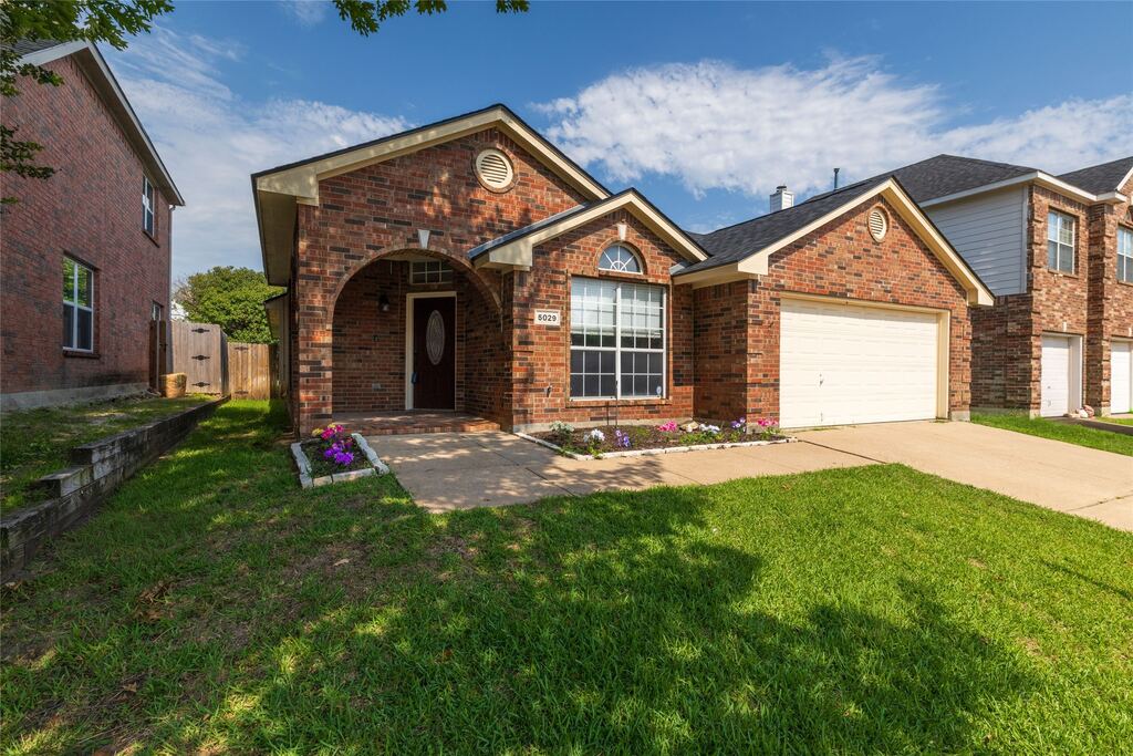 5029 Skymeadow Drive, Fort Worth, TX 76135 — photo 1