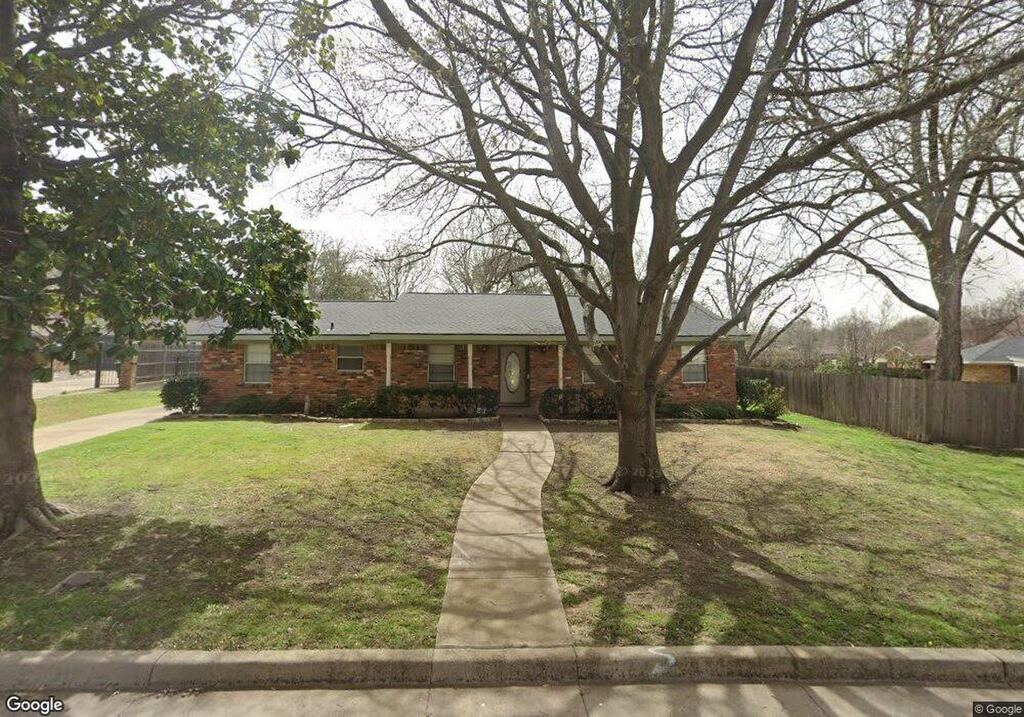 6161 Walla Avenue, Fort Worth, TX 76133 — photo 1