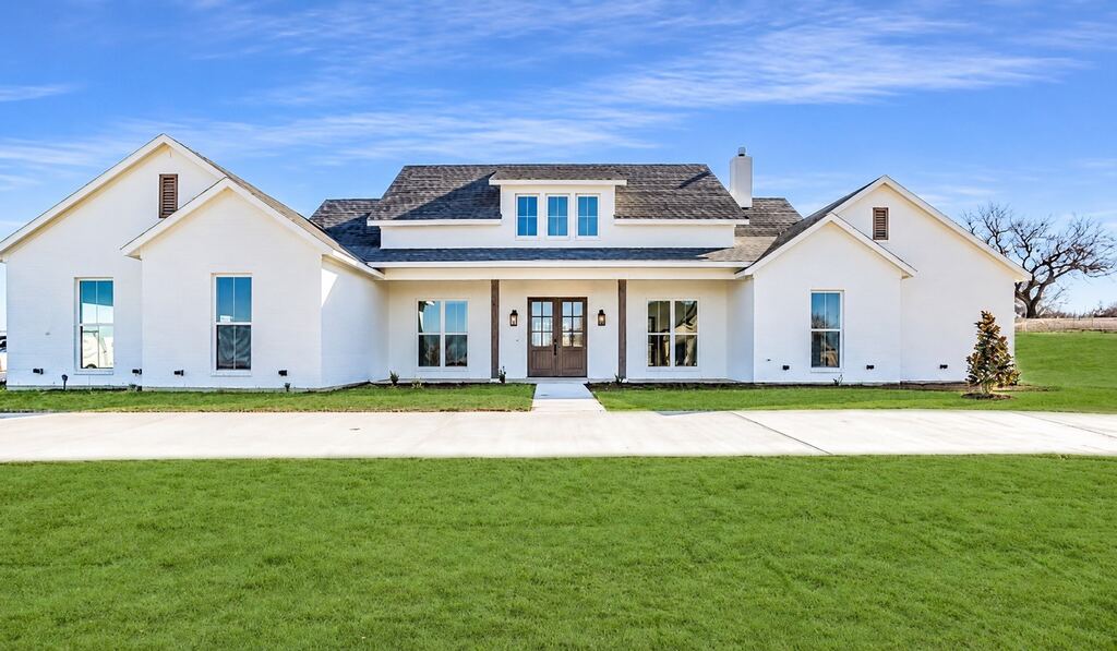 151 Tres Vistas Court, Cresson, TX 76035 — photo 1