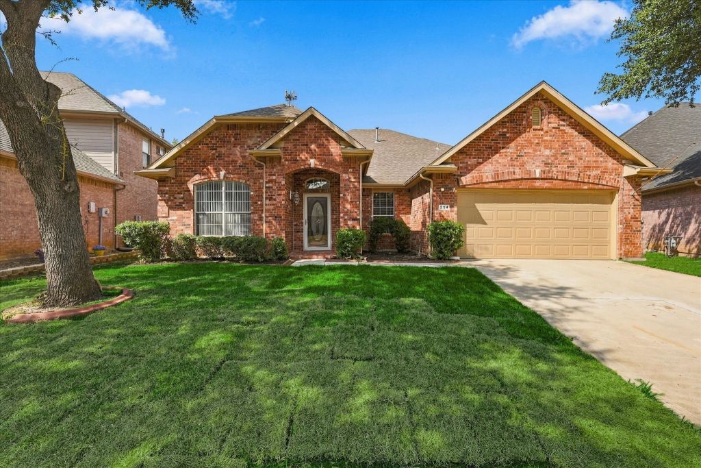 304 Patricia Lane, Highland Village, TX 75077 — photo 1