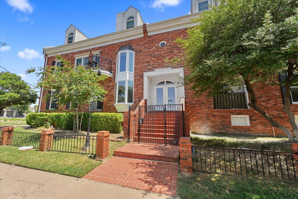 4034 Rawlins Street 101, Dallas, TX 75219 — photo 1