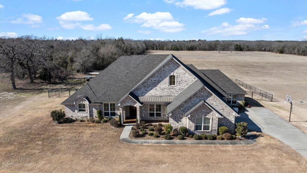 15631 Stallion Lake Boulevard, Lindale, TX 75771 — photo 1