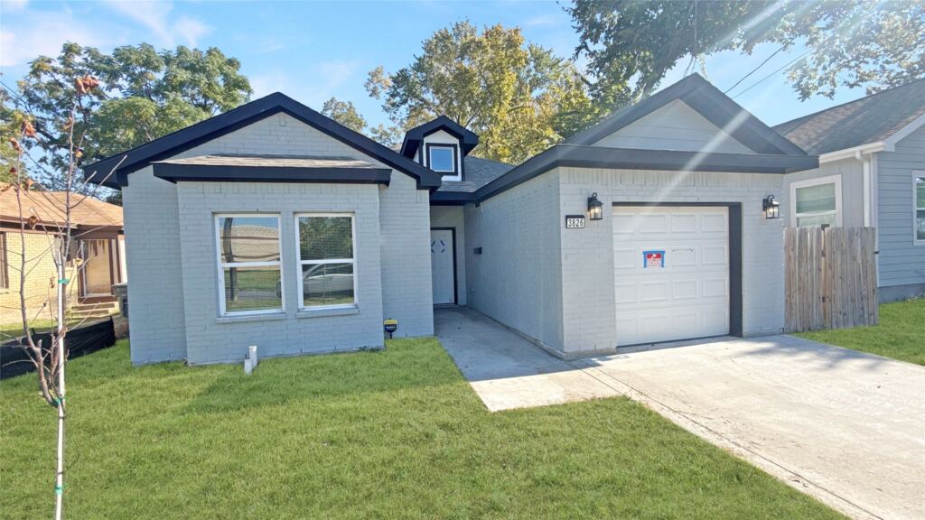 3826 Holmes Street, Dallas, TX 75215 — photo 1