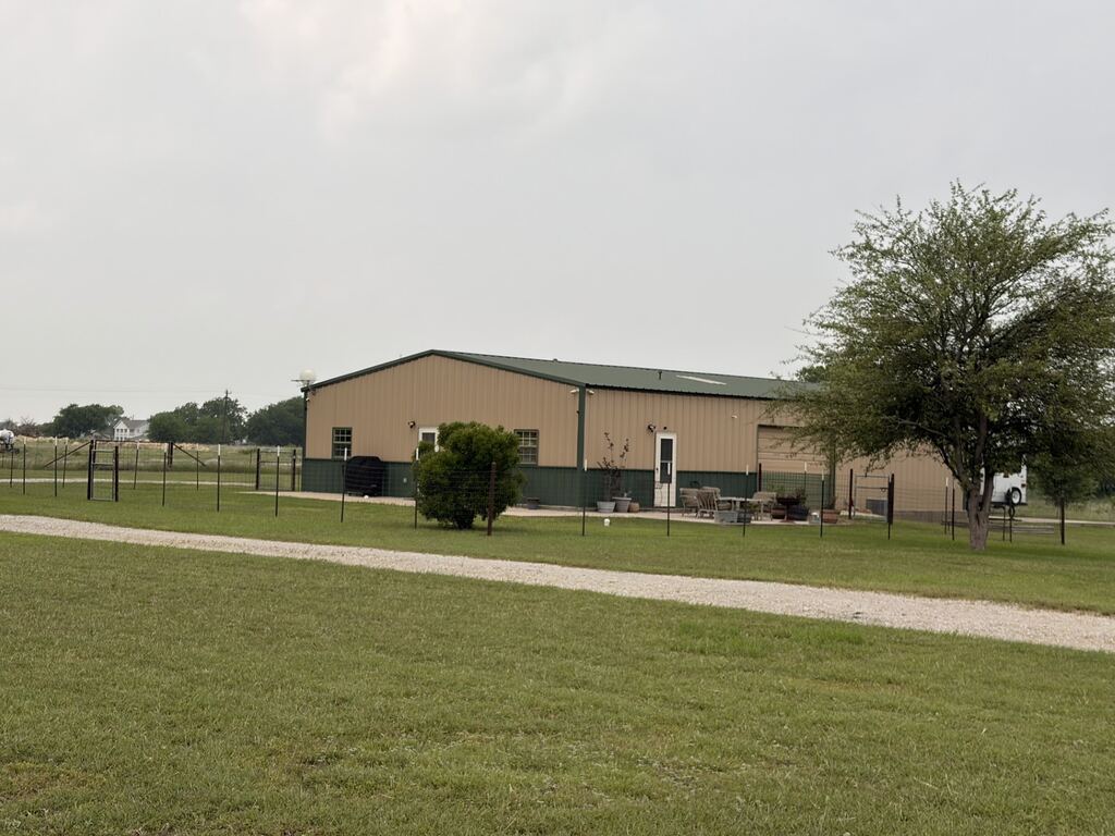 1746 CR 4522, Decatur, TX 76234 — photo 1