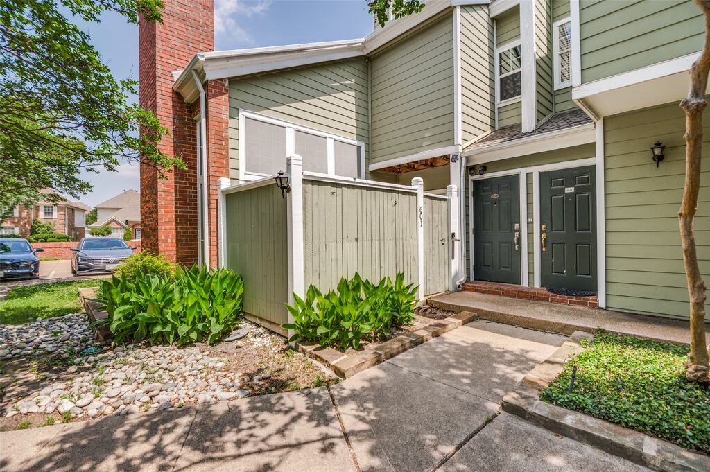 6220 Bentwood Trail 601, Dallas, TX 75252 — photo 1