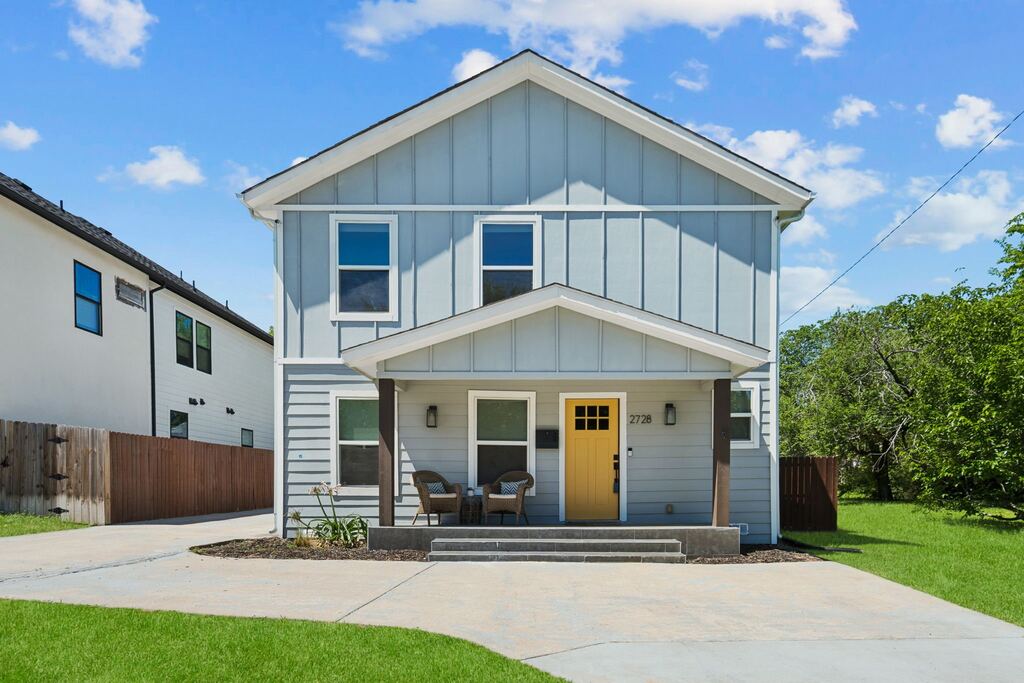 2728 Livingston Avenue, Fort Worth, TX 76110 — photo 1