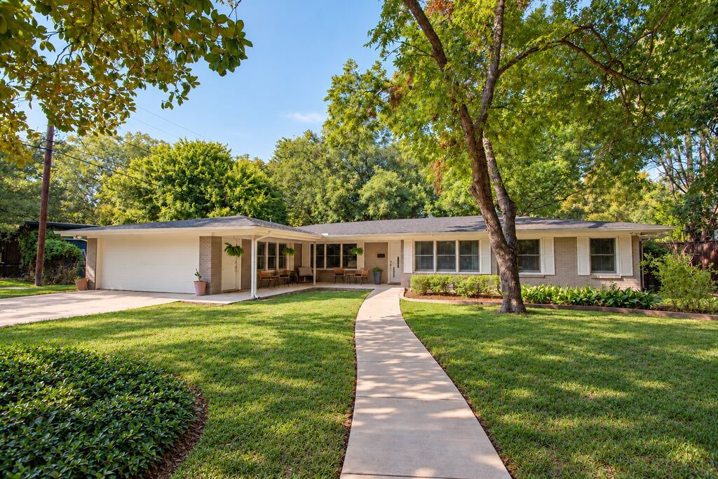 6812 Kirkwood Road, Fort Worth, TX 76116 — photo 1