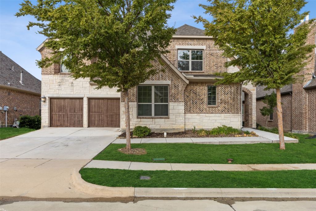 3737 Nottingham Drive, The Colony, TX 75056 — photo 1
