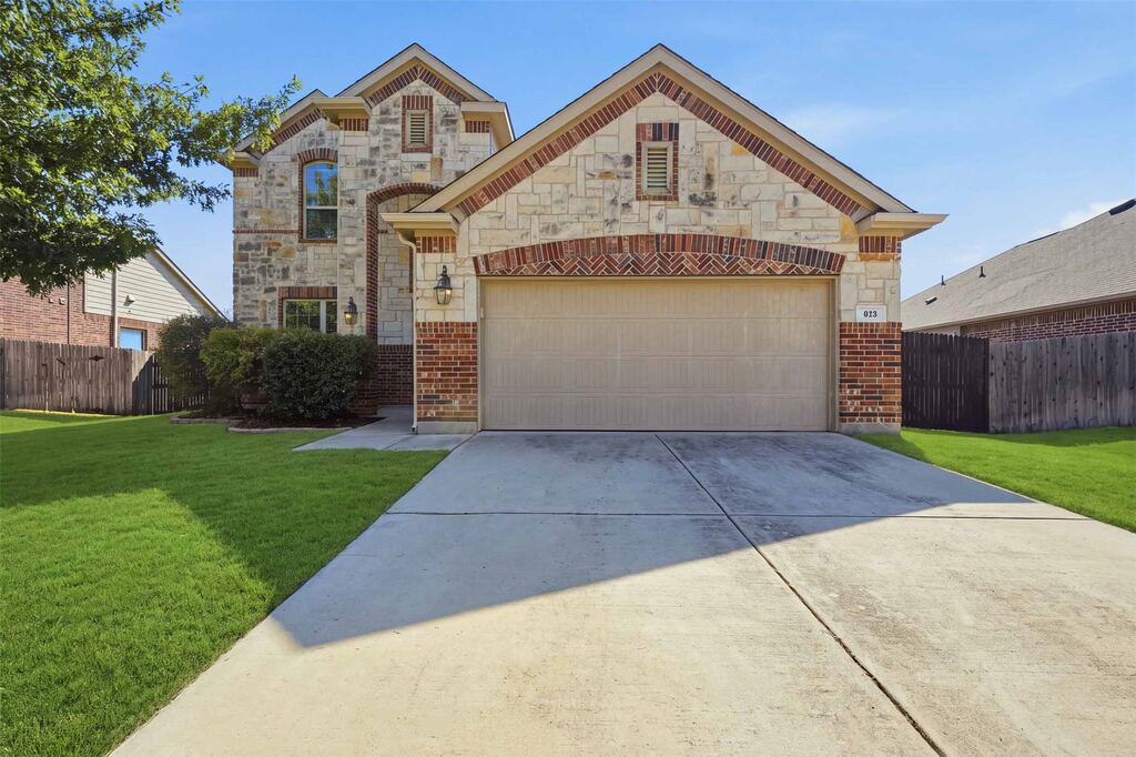813 Salida Road, Fort Worth, TX 76052 — photo 1