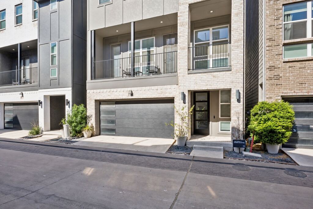2637 Carolwood Lane, Dallas, TX 75212 — photo 1