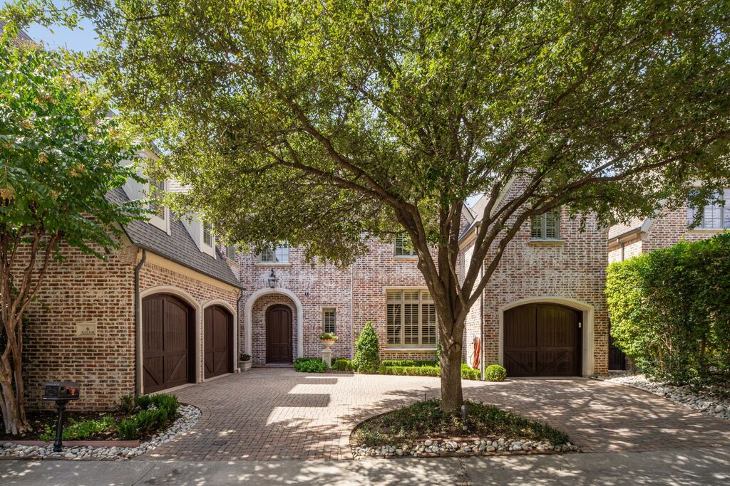 6 Bluff Park, Dallas, TX 75220 — photo 1