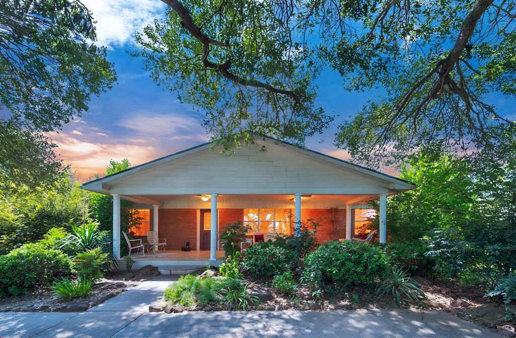 1814 Robbins Road, Athens, TX 75751 — photo 1