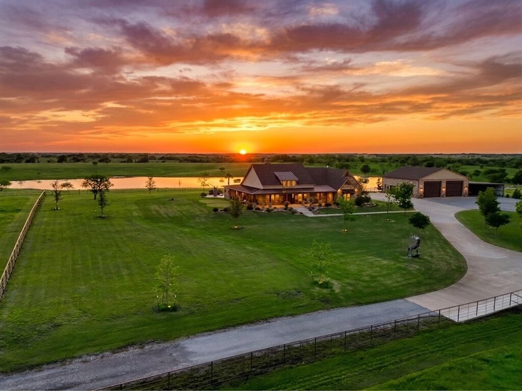 501 Alsdorf Road, Ennis, TX 75119 — photo 1