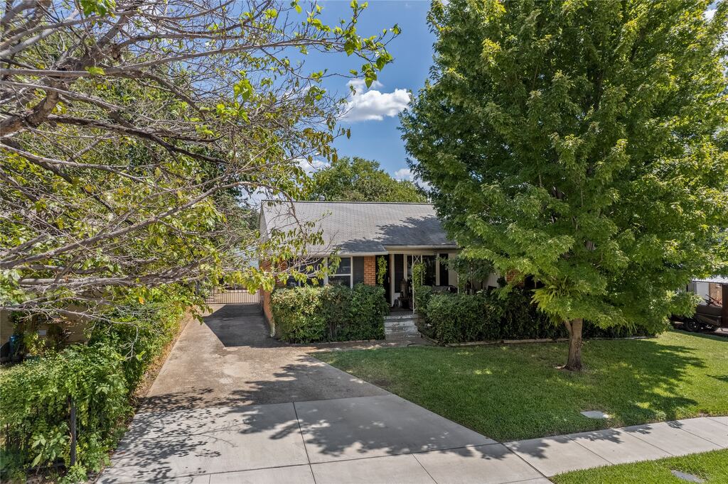 9432 Lenel, Dallas, TX 75220 — photo 1