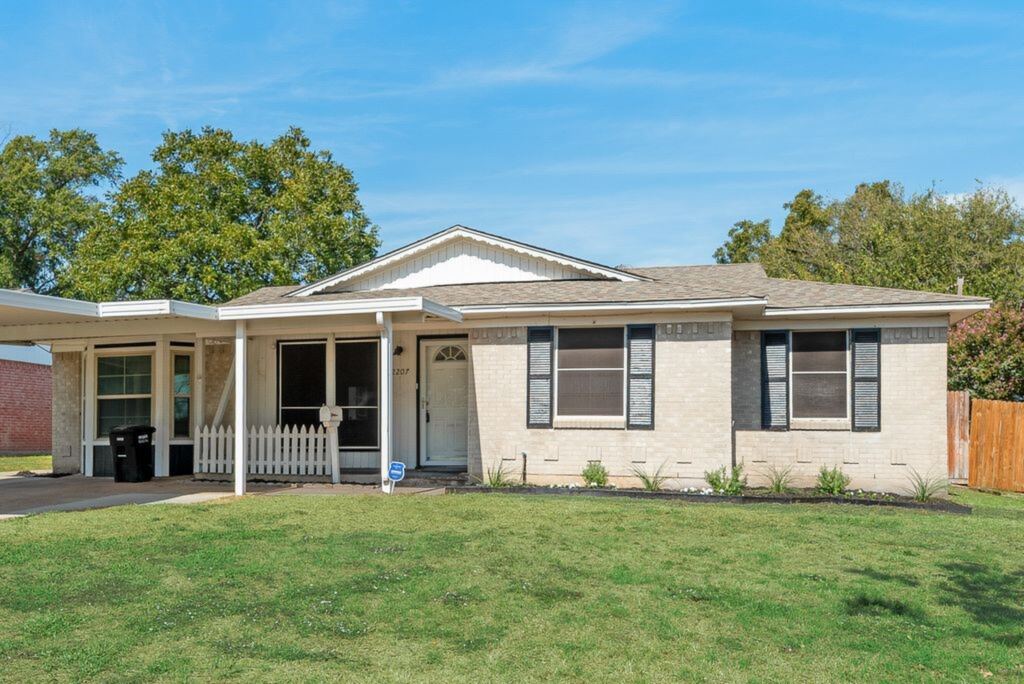 2207 Norma Drive, Mesquite, TX 75149 — photo 1