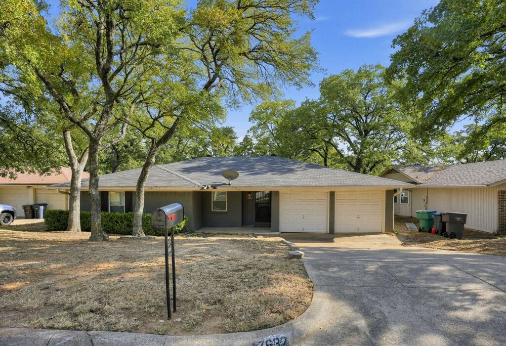 7632 Beckwood Drive, Fort Worth, TX 76112 — photo 1