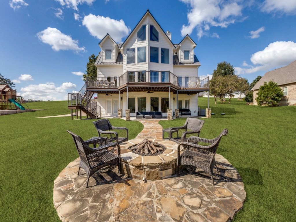 5848 Lago Vista Drive, Athens, TX 75752 — photo 1