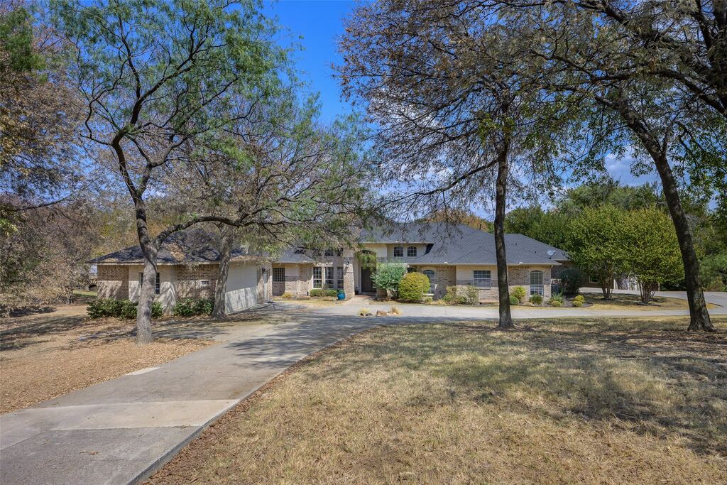 6413 Shoreline Drive