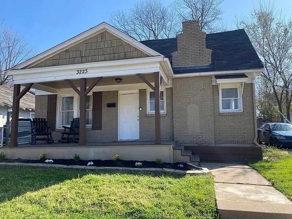3223 Stanley Avenue, Fort Worth, TX 76110 — photo 1