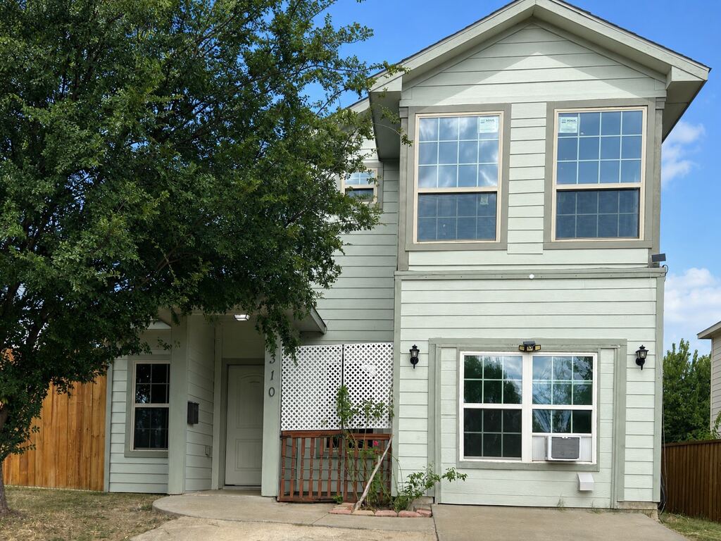 310 S Justin Avenue, Dallas, TX 75211 — photo 1