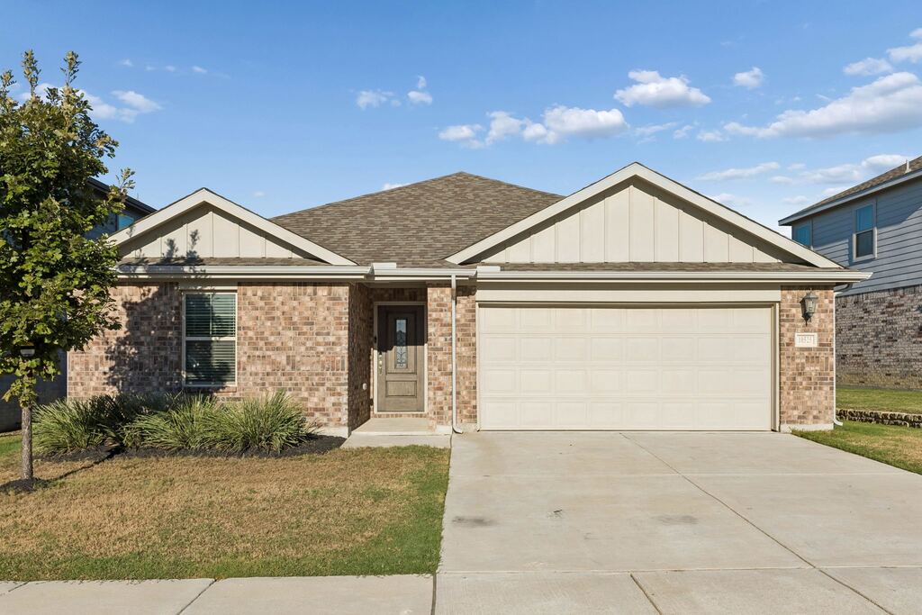 10525 Takala Drive, Fort Worth, TX 76179 — photo 1