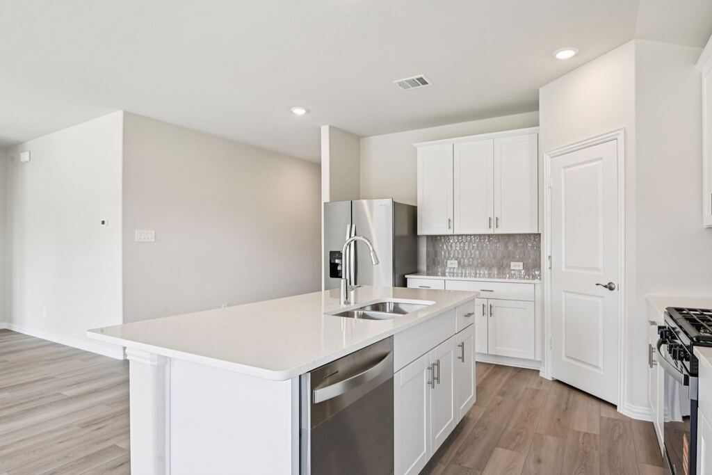 3224 Scorpion Lane