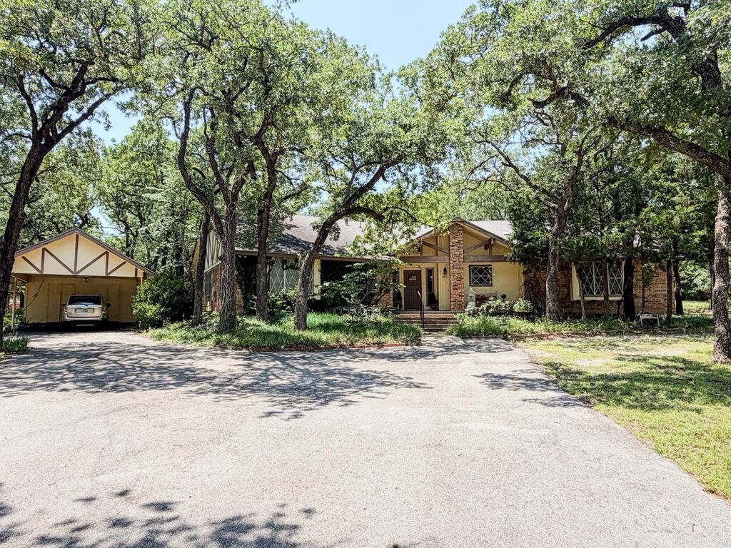 1411 N Business 287, Decatur, TX 76234 — photo 1