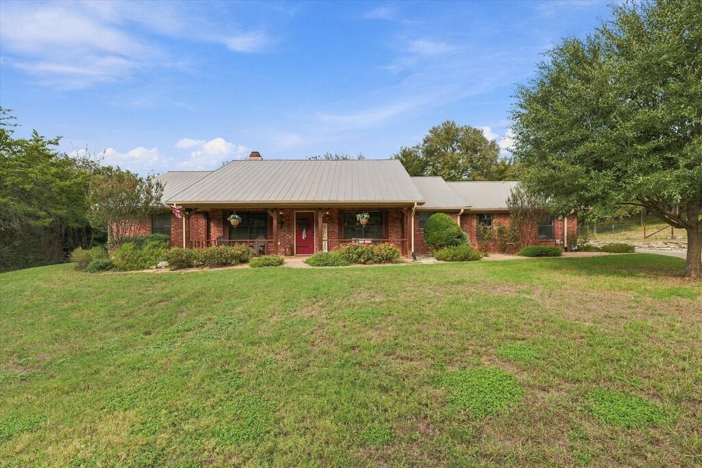 1600 Fox Ridge Road, Lorena, TX 76655 — photo 1