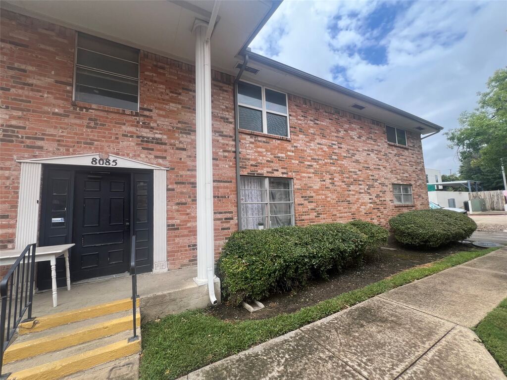 8085 Meadow Road 226, Dallas, TX 75231 — photo 1