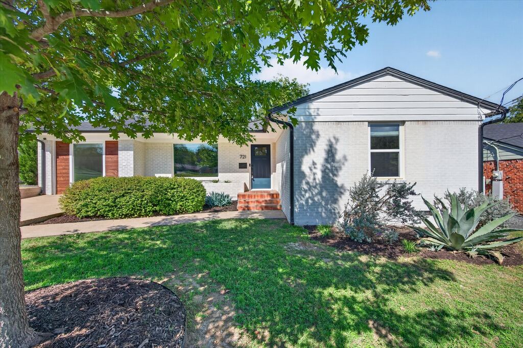 721 Owensons Drive, Dallas, TX 75224 — photo 1