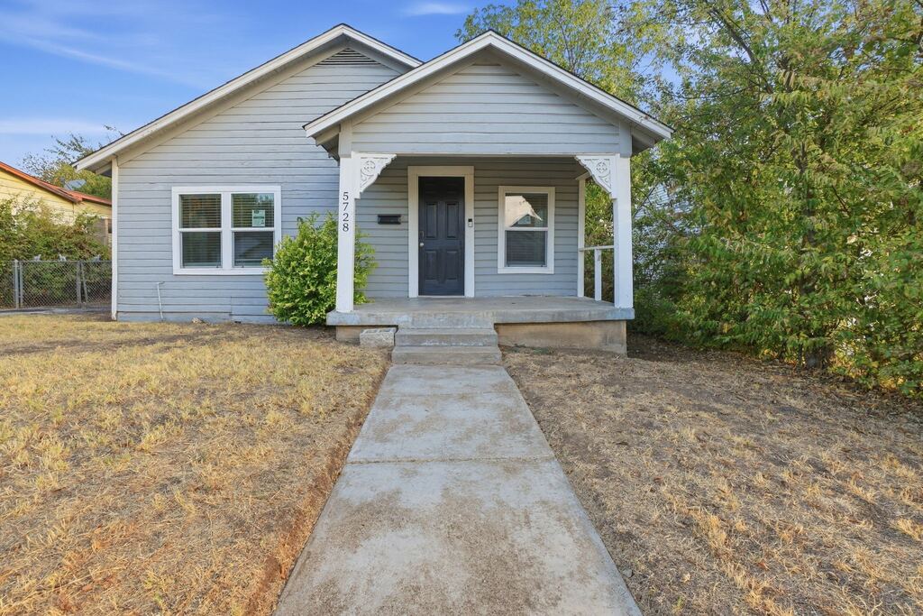 5728 Kilpatrick Avenue, Fort Worth, TX 76107 — photo 1
