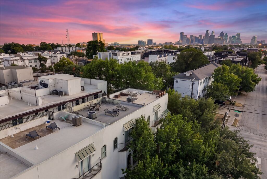 2022 N Fitzhugh Avenue B, Dallas, TX 75204 — photo 1