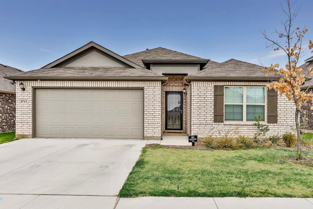 8713 Rock Hibiscus Drive, Fort Worth, TX 76131 — photo 1