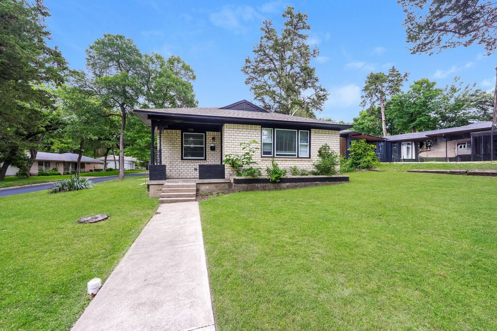 2346 Rexlawn Drive, Dallas, TX 75227 — photo 1
