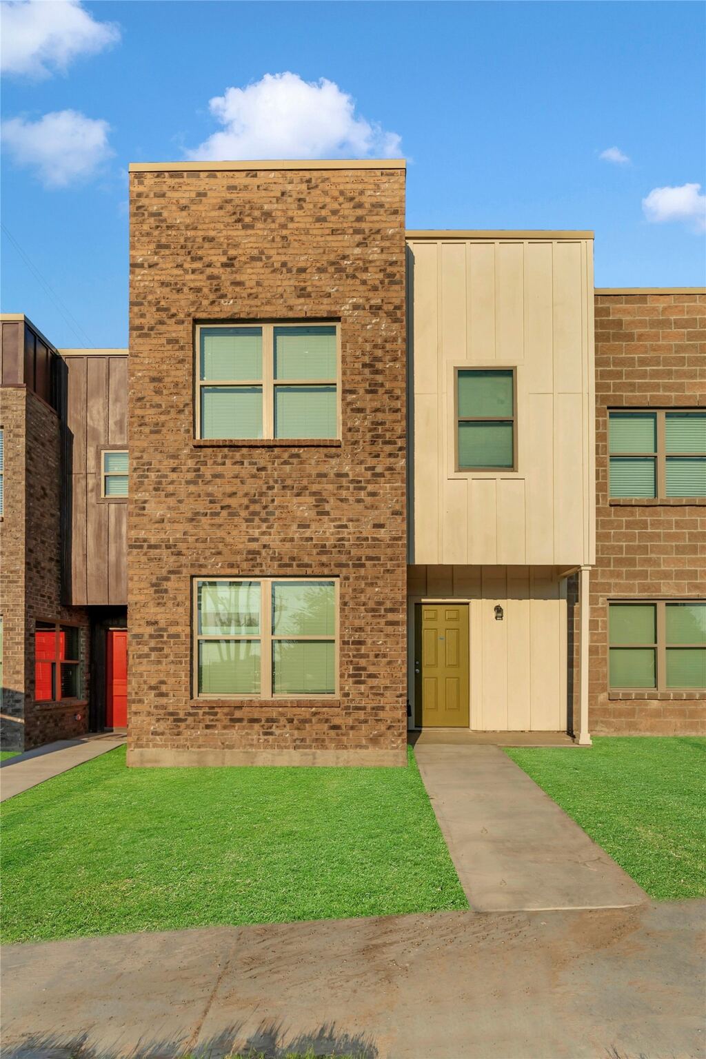 1716 Galveston Avenue, Fort Worth, TX 76110 — photo 1
