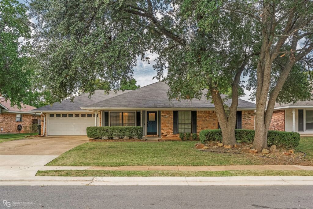 405 Edgemont Drive