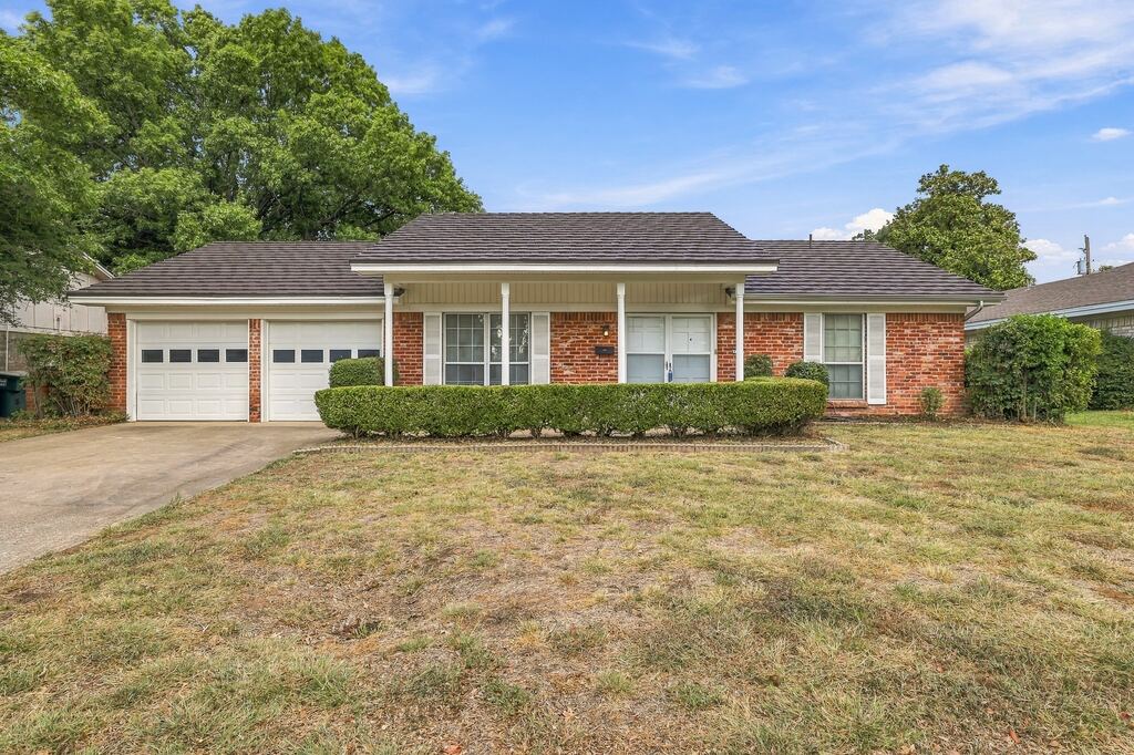 7259 Yolanda Drive, Fort Worth, TX 76112 — photo 1