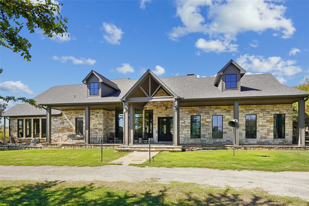 934 Private Road 4011, Decatur, TX 76234 — photo 1