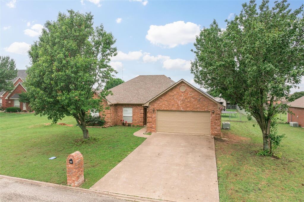 408 Sunshine Trail, Bells, TX 75414 — photo 1