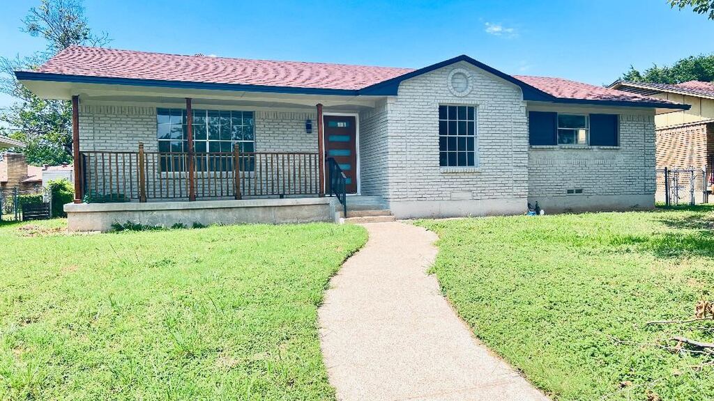 1711 Heather Glen Drive, Dallas, TX 75232 — photo 1