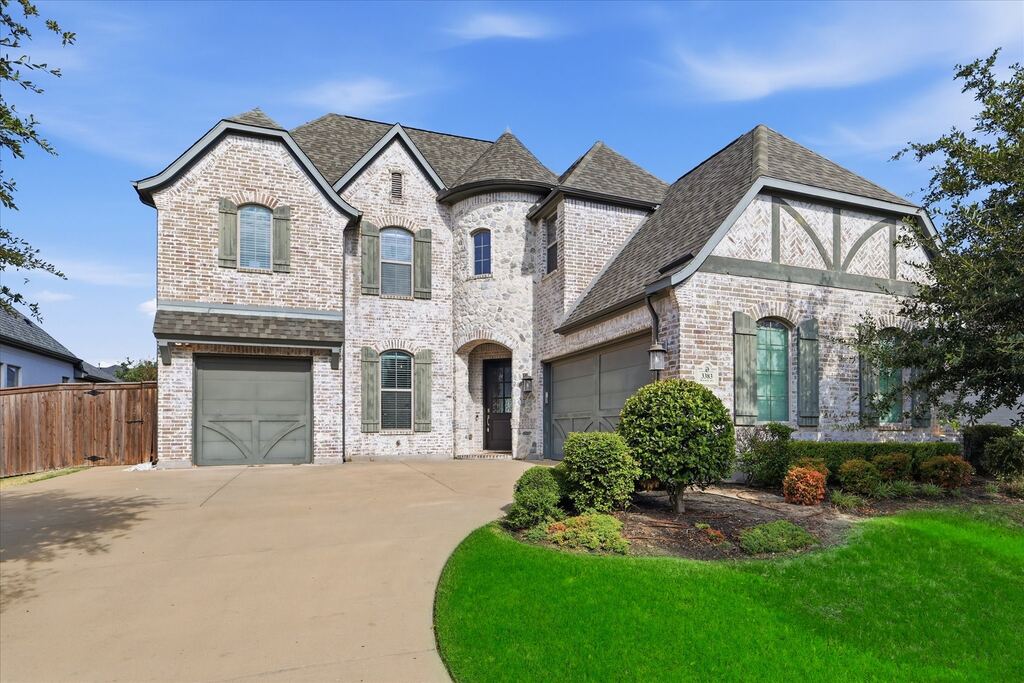 3383 Waverly Drive