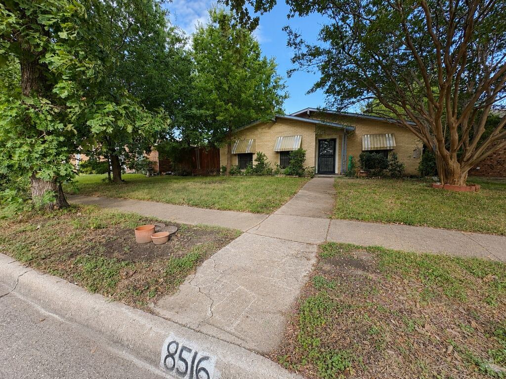 8516 Londonderry Lane, Dallas, TX 75228 — photo 1