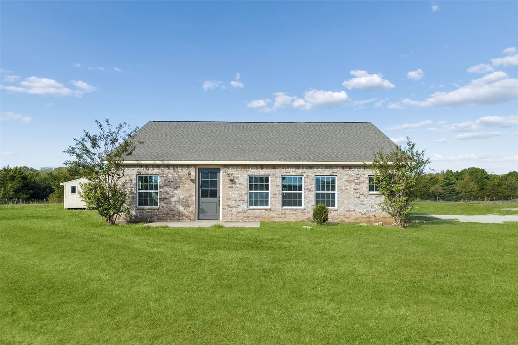136 Judah Circle, Trenton, TX 75490 — photo 1