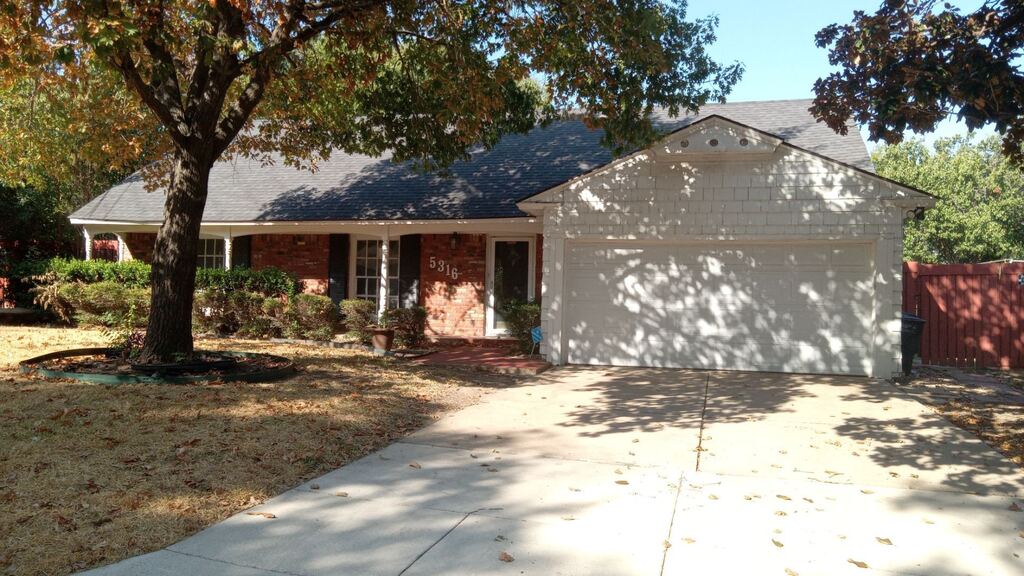 5316 Garrick Avenue, Fort Worth, TX 76133 — photo 1