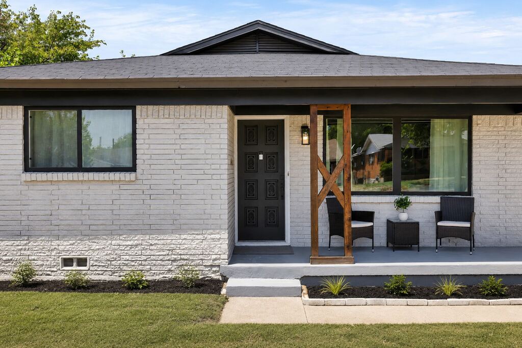 2915 Clinton Avenue, Fort Worth, TX 76106 — photo 1