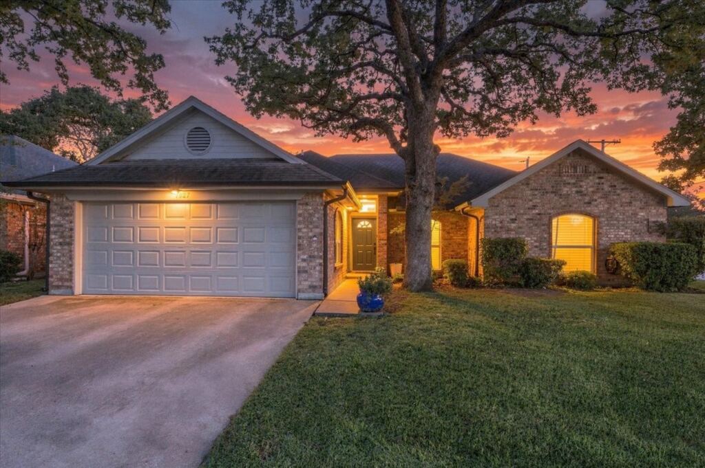 1027 Hunter Ridge Drive
